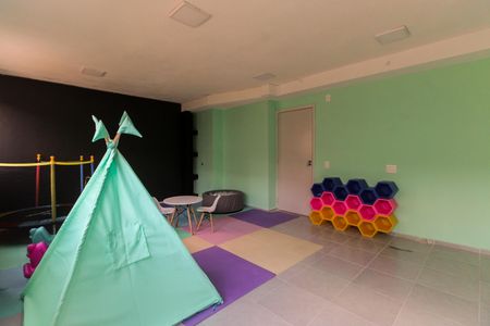 Apartamento para alugar com 34m², 2 quartos e sem vaga Apartamento para alugar com 34m², 2 quartos e sem vagaÁrea Comum