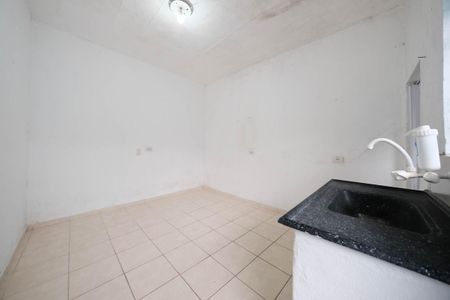 Kitnet de casa para alugar com 1 quarto, 35m² em Cidade Patriarca, São Paulo
