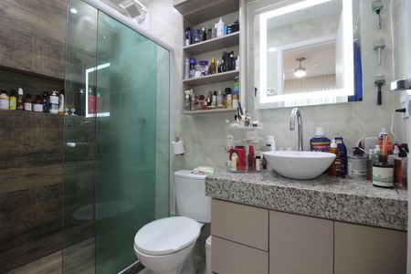Casa de condomínio à venda com 142m², 3 quartos e 2 vagasQuarto 3 - Suíte