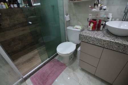 Casa de condomínio à venda com 142m², 3 quartos e 2 vagasQuarto 3 - Suíte