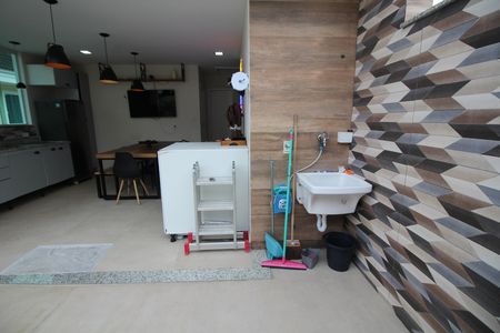 Casa de condomínio à venda com 142m², 3 quartos e 2 vagasÁrea de Serviço