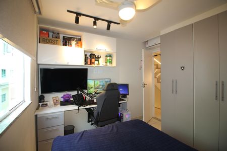 Casa de condomínio à venda com 142m², 3 quartos e 2 vagasQuarto 2