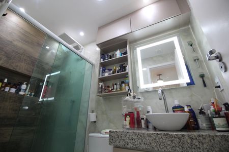 Casa de condomínio à venda com 142m², 3 quartos e 2 vagasQuarto 3 - Suíte