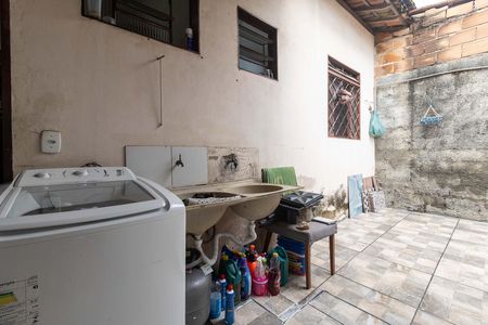Casa à venda com 87m², 2 quartos e 1 vaga Casa à venda com 87m², 2 quartos e 1 vagaÁrea de Serviço
