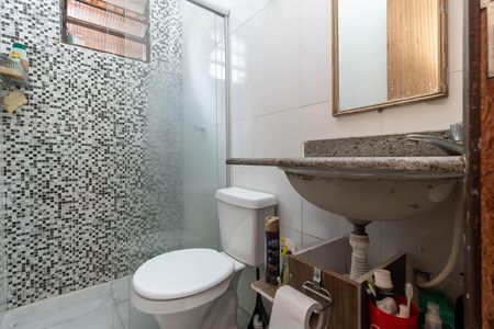 Casa à venda com 87m², 2 quartos e 1 vaga Casa à venda com 87m², 2 quartos e 1 vagaBanheiro
