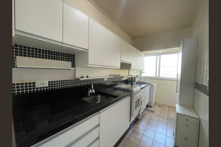 Apartamento à venda com 65m², 2 quartos e sem vaga Apartamento à venda com 65m², 2 quartos e sem vagaCozinha