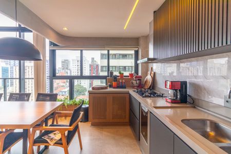 Apartamento à venda com 115m², 2 quartos e 2 vagas Apartamento à venda com 115m², 2 quartos e 2 vagasSala/Cozinha