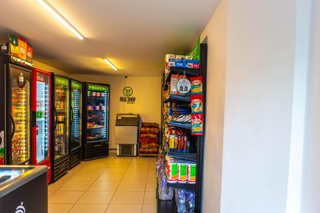 Apartamento à venda com 115m², 2 quartos e 2 vagas Apartamento à venda com 115m², 2 quartos e 2 vagasMercado