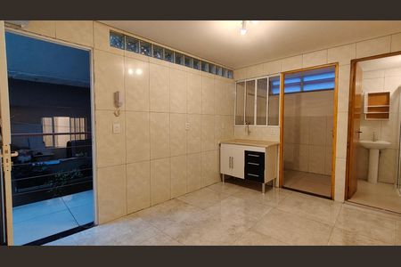 Casa para alugar com 1 quarto, 26m² em Vila Bancaria Munhoz, São Paulo