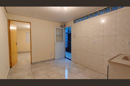 Casa para alugar com 1 quarto, 26m² em Vila Bancaria Munhoz, São Paulo