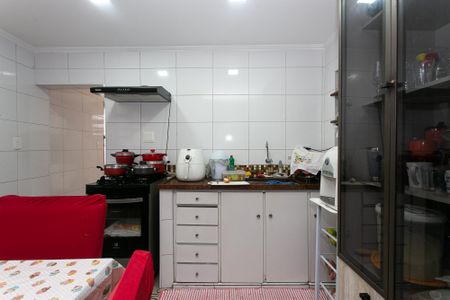 Casa à venda com 185m², 2 quartos e 2 vagasCozinha