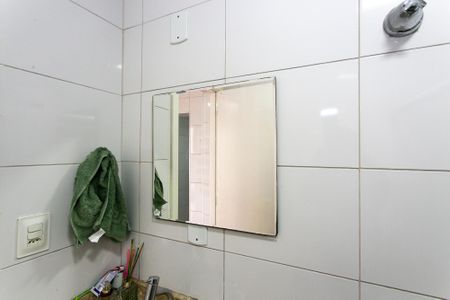 Casa à venda com 185m², 2 quartos e 2 vagasBanheiro social