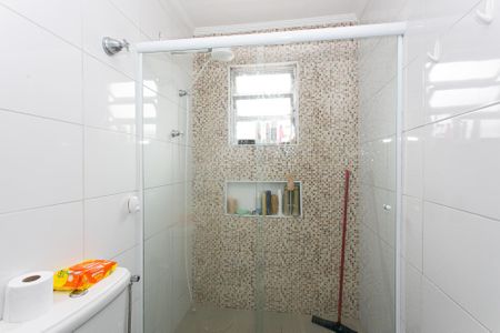 Casa à venda com 185m², 2 quartos e 2 vagasBanheiro da Suíte