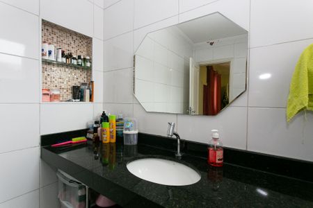 Casa à venda com 185m², 2 quartos e 2 vagasBanheiro da Suíte