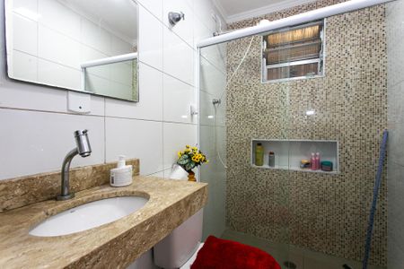 Casa à venda com 185m², 2 quartos e 2 vagasBanheiro social