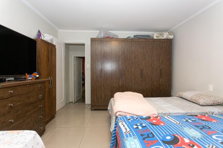 Casa à venda com 185m², 2 quartos e 2 vagasQuarto