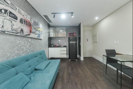 Sala - Cozinha Integrada de apartamento à venda com 1 quarto, 34m² em Cidade Monções, São Paulo