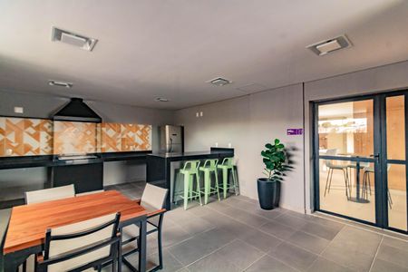 Apartamento para alugar com 39m², 2 quartos e sem vaga