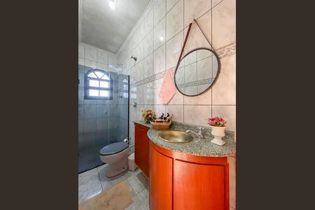 Casa à venda com 180m², 3 quartos e 2 vagas Casa à venda com 180m², 3 quartos e 2 vagasBanheiro da Suíte