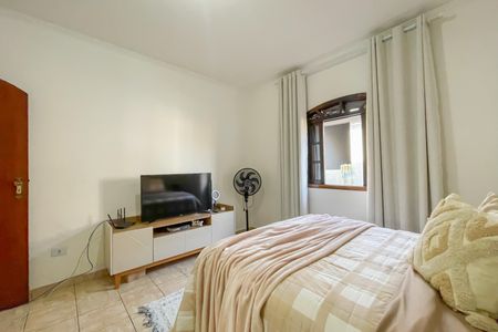 Casa à venda com 180m², 3 quartos e 2 vagas Casa à venda com 180m², 3 quartos e 2 vagasQuarto 3