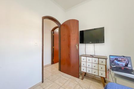 Casa à venda com 180m², 3 quartos e 2 vagas Casa à venda com 180m², 3 quartos e 2 vagasQuarto 2