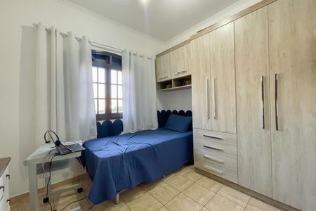 Casa à venda com 180m², 3 quartos e 2 vagas Casa à venda com 180m², 3 quartos e 2 vagasQuarto 2