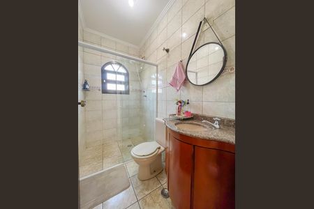 Casa à venda com 180m², 3 quartos e 2 vagas Casa à venda com 180m², 3 quartos e 2 vagasBanheiro 2