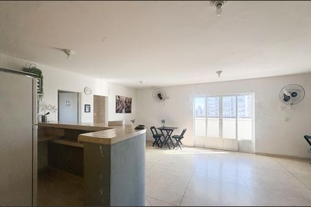 Apartamento para alugar com 34m², 1 quarto e sem vaga Apartamento para alugar com 34m², 1 quarto e sem vagaÁrea comum - Salão de festas