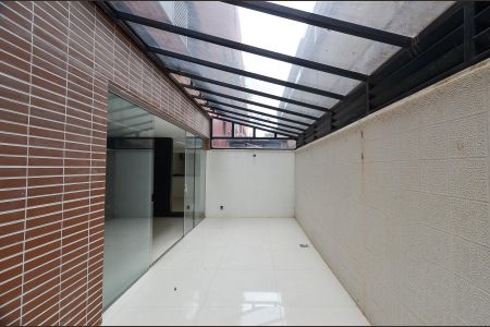 Apartamento à venda com 166m², 3 quartos e 2 vagas Apartamento à venda com 166m², 3 quartos e 2 vagasÁrea Privativa