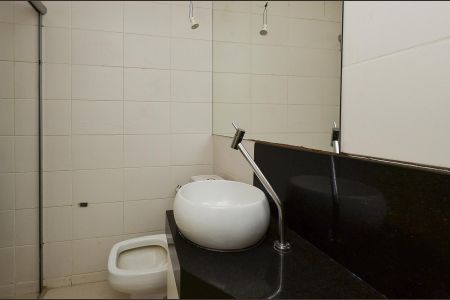 Apartamento à venda com 166m², 3 quartos e 2 vagas Apartamento à venda com 166m², 3 quartos e 2 vagasBanheiro Social