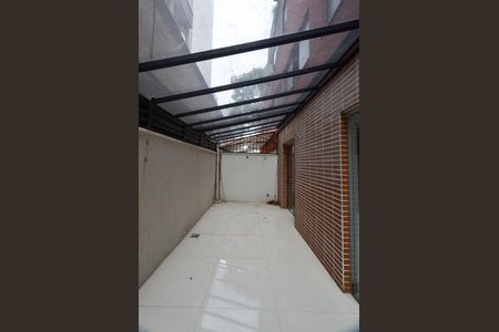 Apartamento à venda com 166m², 3 quartos e 2 vagas Apartamento à venda com 166m², 3 quartos e 2 vagasÁrea Privativa