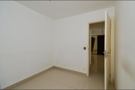 Apartamento à venda com 166m², 3 quartos e 2 vagas Apartamento à venda com 166m², 3 quartos e 2 vagasQuarto 1
