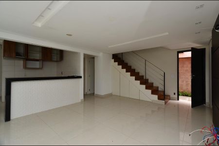 Apartamento à venda com 166m², 3 quartos e 2 vagas Apartamento à venda com 166m², 3 quartos e 2 vagasSala