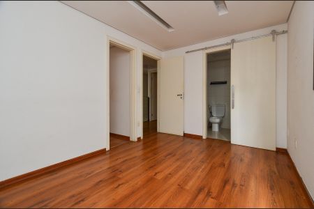 Apartamento à venda com 166m², 3 quartos e 2 vagas Apartamento à venda com 166m², 3 quartos e 2 vagasSuíte