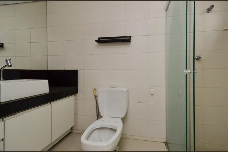 Apartamento à venda com 166m², 3 quartos e 2 vagas Apartamento à venda com 166m², 3 quartos e 2 vagasBanheiro Suíte