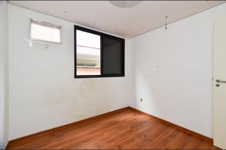 Apartamento à venda com 166m², 3 quartos e 2 vagas Apartamento à venda com 166m², 3 quartos e 2 vagasQuarto 2
