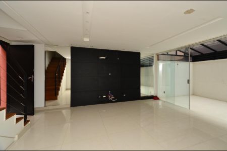 Apartamento à venda com 166m², 3 quartos e 2 vagas Apartamento à venda com 166m², 3 quartos e 2 vagasSala