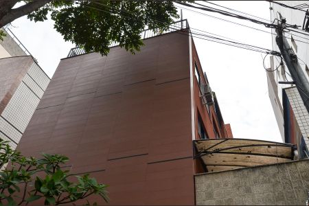 Apartamento à venda com 166m², 3 quartos e 2 vagas Apartamento à venda com 166m², 3 quartos e 2 vagasFachada