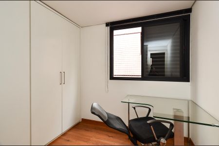 Apartamento à venda com 166m², 3 quartos e 2 vagas Apartamento à venda com 166m², 3 quartos e 2 vagasCloset/Escritorio Suíte Closet da Suíte