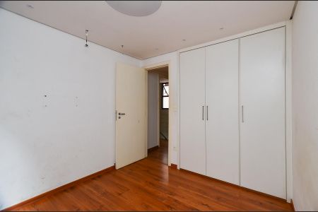 Apartamento à venda com 166m², 3 quartos e 2 vagas Apartamento à venda com 166m², 3 quartos e 2 vagasQuarto 2
