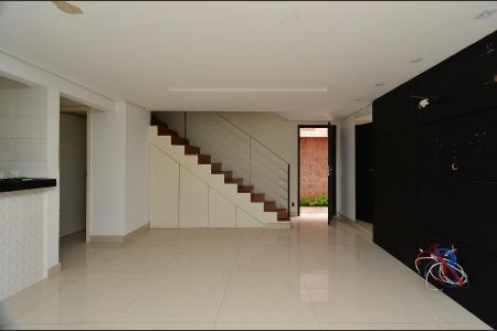 Apartamento à venda com 166m², 3 quartos e 2 vagas Apartamento à venda com 166m², 3 quartos e 2 vagasSala