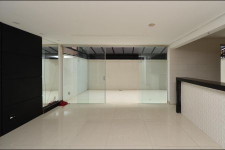 Apartamento à venda com 166m², 3 quartos e 2 vagas Apartamento à venda com 166m², 3 quartos e 2 vagasSala