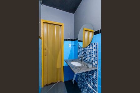 Banheiro de kitnet/studio à venda com 1 quarto, 28m² em Cidade Baixa, Porto Alegre
