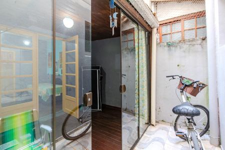 Studio à venda com 28m², 1 quarto e sem vaga Studio à venda com 28m², 1 quarto e sem vagaQuintal