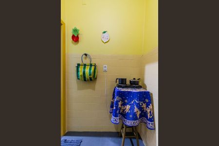 Cozinha de kitnet/studio à venda com 1 quarto, 28m² em Cidade Baixa, Porto Alegre