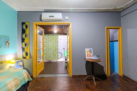Sala/Quarto de kitnet/studio à venda com 1 quarto, 28m² em Cidade Baixa, Porto Alegre
