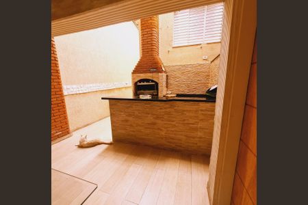 Casa à venda com 141m², 3 quartos e 2 vagas Casa à venda com 141m², 3 quartos e 2 vagasAREA INTERNA
