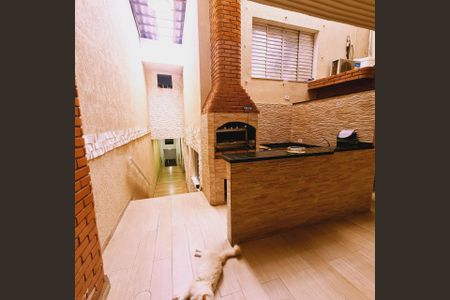 Casa à venda com 141m², 3 quartos e 2 vagas Casa à venda com 141m², 3 quartos e 2 vagasAREA INTERNA
