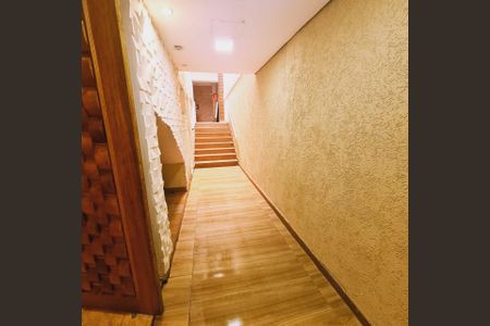 Casa à venda com 141m², 3 quartos e 2 vagas Casa à venda com 141m², 3 quartos e 2 vagasCORREDOR INTERNO