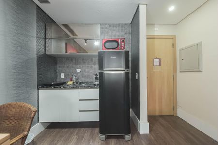 Sala - Cozinha Integrada de apartamento à venda com 1 quarto, 34m² em Cidade Monções, São Paulo